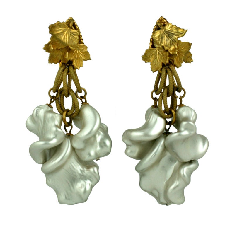 Rare Miriam Haskell Massive Ruffle Pearl Earclips For Sale