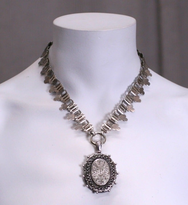 Victorian Silver Locket and Chain In Excellent Condition In New York, NY