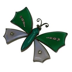Art Deco Schmetterling aus Chalcedon und grünem Onyx