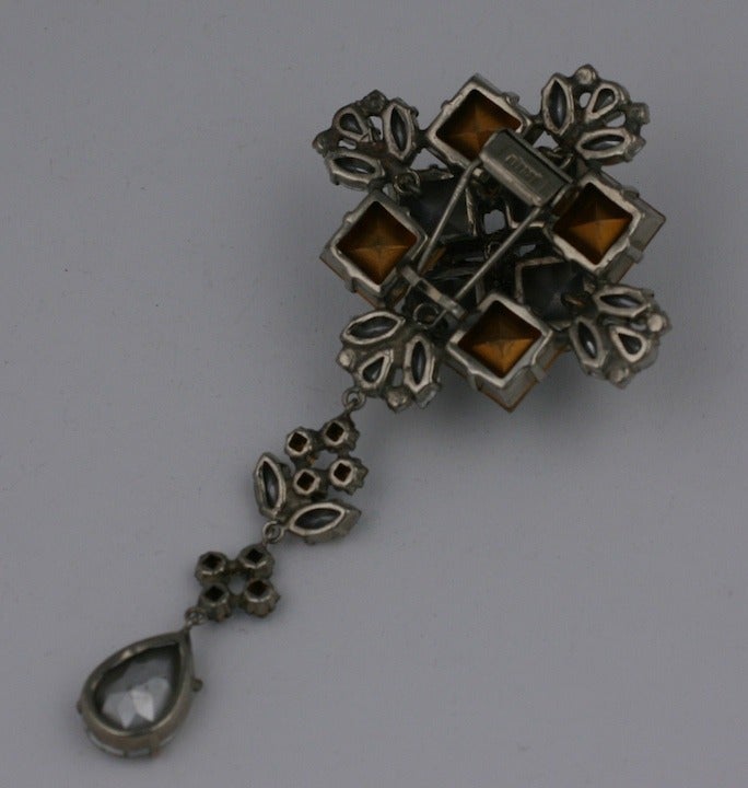 depose france brooch