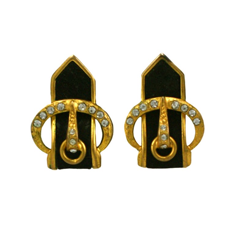 Boucles d'oreilles à boucle en daim Art déco français en vente