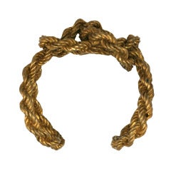 Mercedes Robirosa  Brazalete de cadena anudada de forma libre