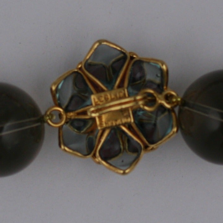 Halskette aus Rauchquarz und gegossenem Glas Zinnia, MWLC (Perle) im Angebot