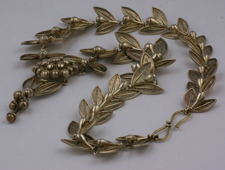 Estetismo Collana in argento revivalista di gusto classico in vendita