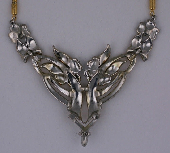 Collana Floriformi Deco anni '40, In condizioni ottime in vendita a New York, NY