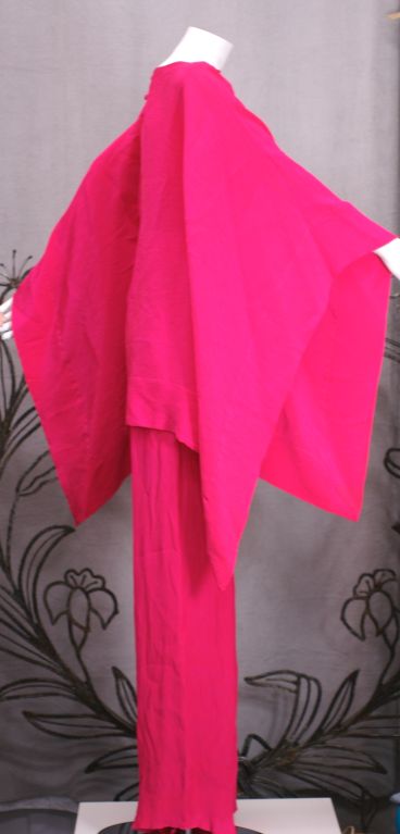 Women's Pauline Trigere Hot Pink Crinkle Crepe Silk Ensemble For Sale