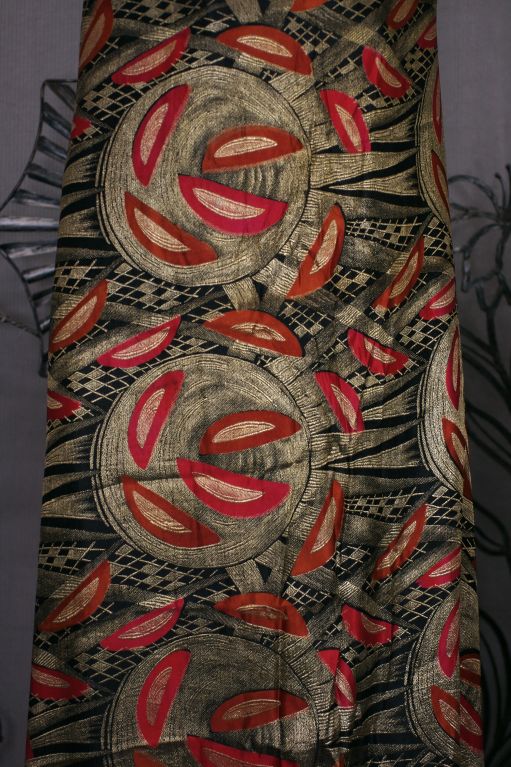 Cubist Lame Broche Fringed Shawl In Excellent Condition For Sale In New York, NY