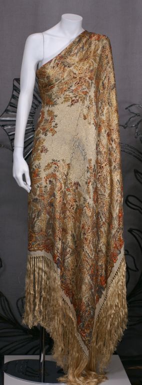 Art Deco Lame Broche Fringed Shawl In Good Condition For Sale In New York, NY