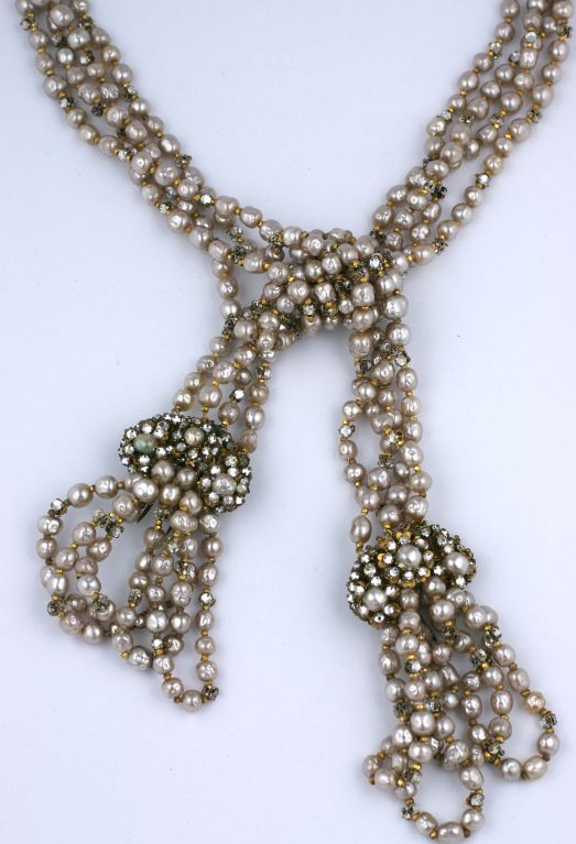 Miriam Haskell Lariat de perlas barrocas elaboradas en Excelente estado para la venta en New York, NY