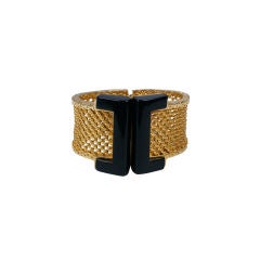 Elegant Grosse Woven Gold and Black Bakelite Cuff
