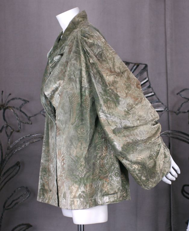 Maria Monaci Gallenga  Seeschaumgrüne Samtjacke im Zustand „Gut“ im Angebot in New York, NY