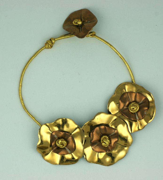 Wonderful Gilded Porcelain Floral Necklace For Sale 1