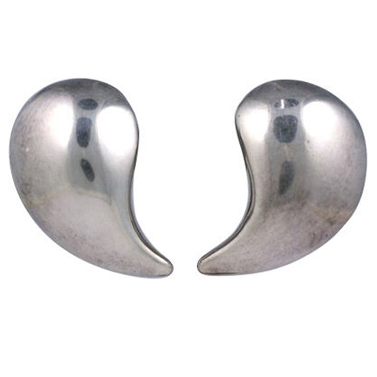 Boucles d'oreilles commodes en argent sterling à grande échelle