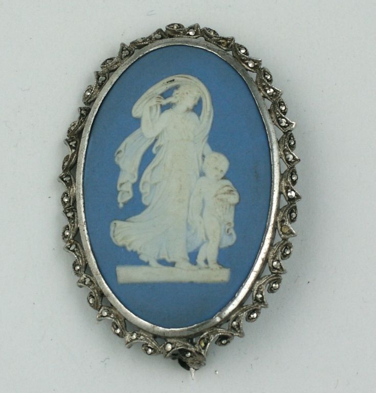 wedgwood brooch value