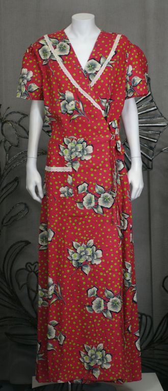 Graphic Seersucker Floral Print 1930s Wrap Dress For Sale 1