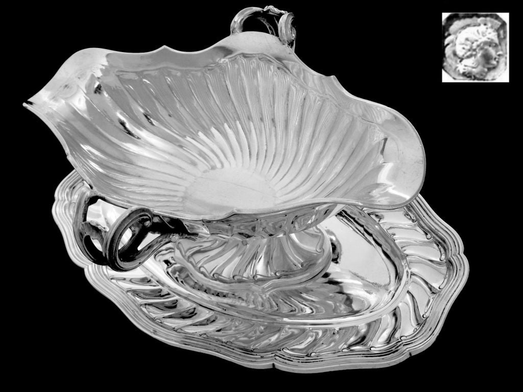 Antique French Sterling Silver Gravy/Sauce Boat with Tray Rococo For Sale 1