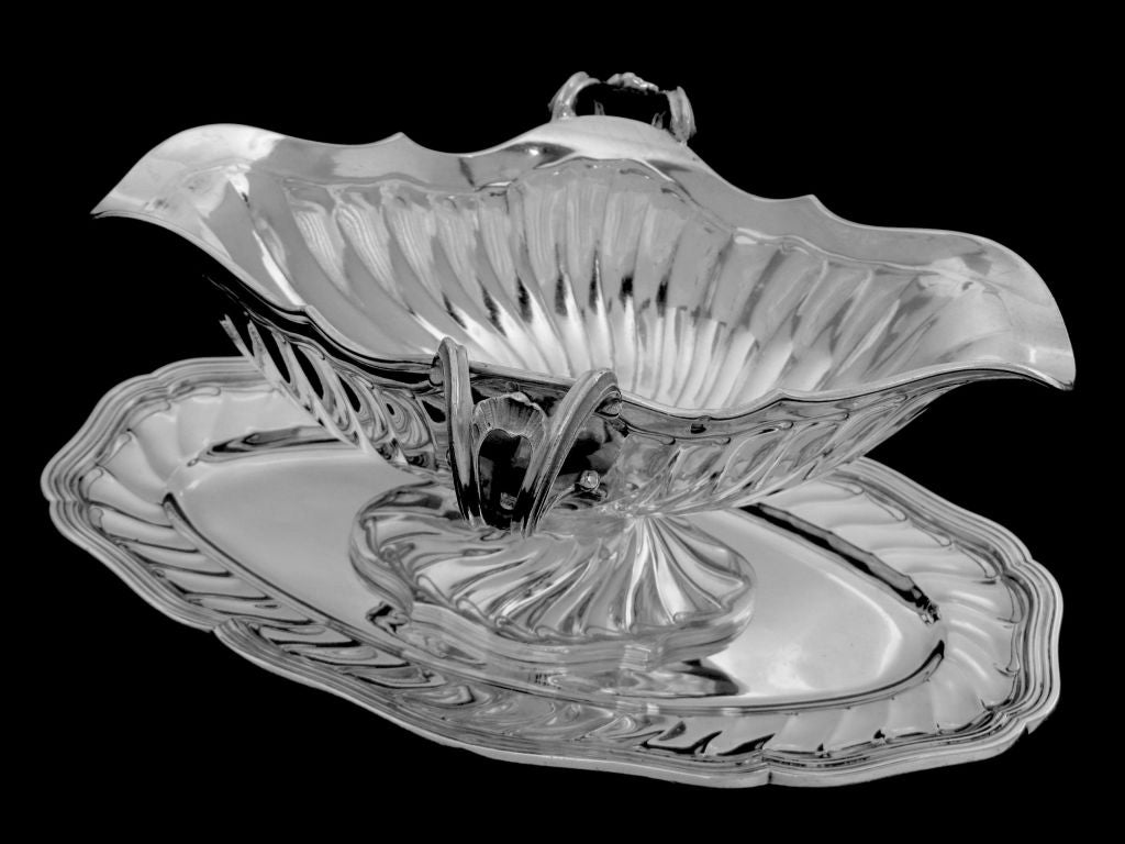 Antique French Sterling Silver Gravy/Sauce Boat with Tray Rococo For Sale 3