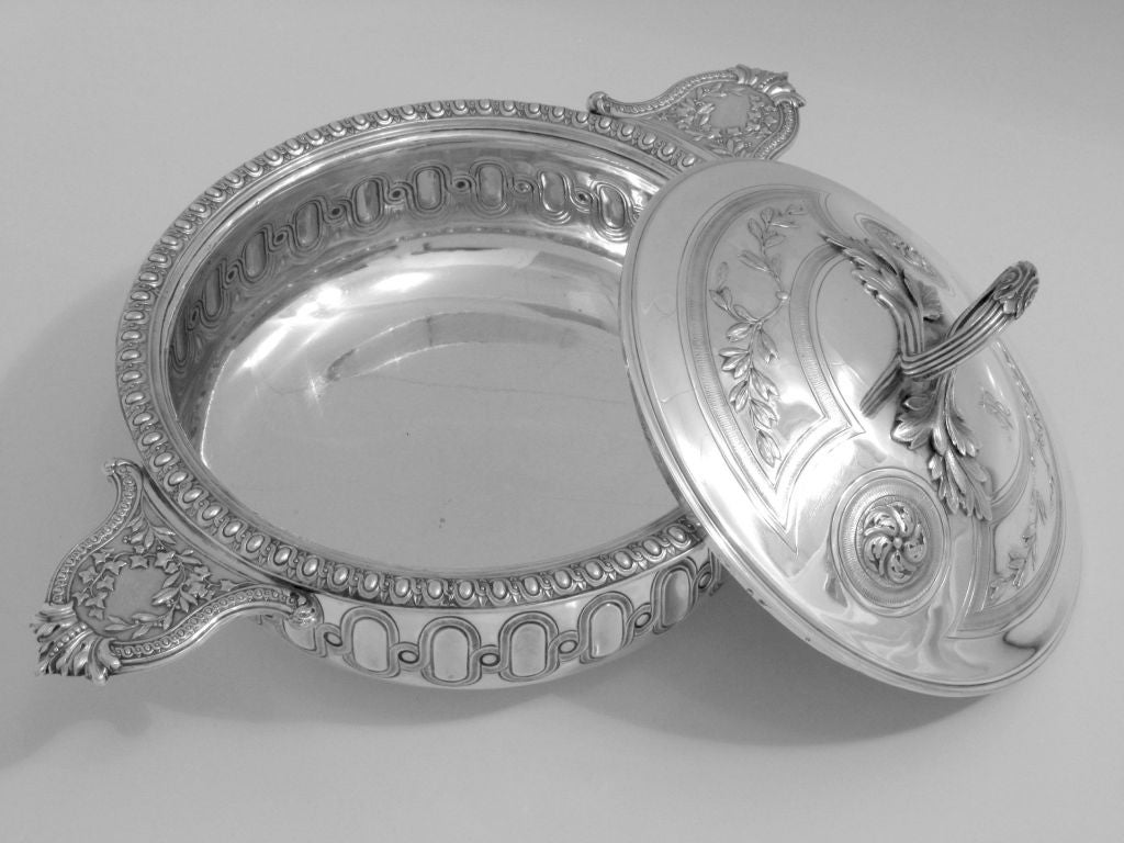 PUIFORCAT Rare French Sterling Silver Ecuelle Covered Serving Dish/Tureen In Good Condition In Triaize, Pays de Loire
