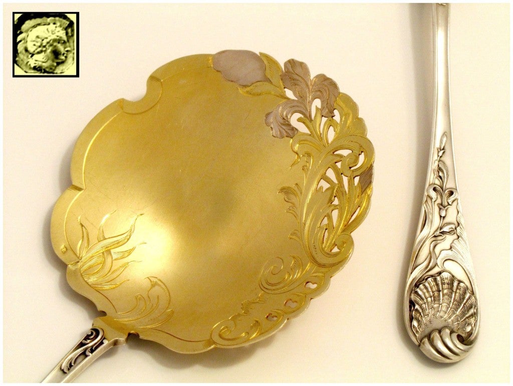 Gabert Fabulous French All Sterling Silver Vermeil Strawberry Iris Spoon  In Good Condition For Sale In Triaize, Pays de Loire