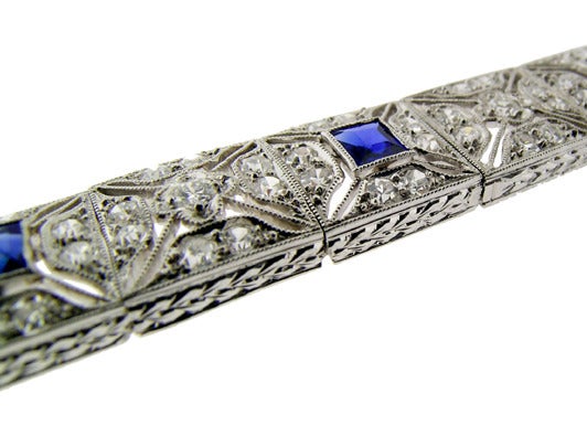 Art Deco Sapphire Diamond Platinum Bracelet In Excellent Condition For Sale In Toronto, ON