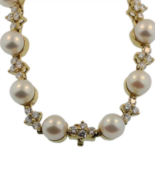 Tiffany & Co. Diamond and Pearl Necklace In Excellent Condition For Sale In Toronto, ON