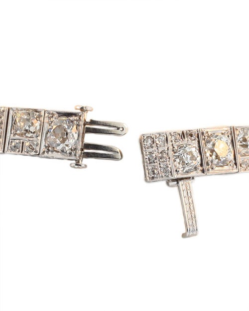 Women's Exceptional Art Deco 17.43 ct. Diamond and Platinum Bracelet