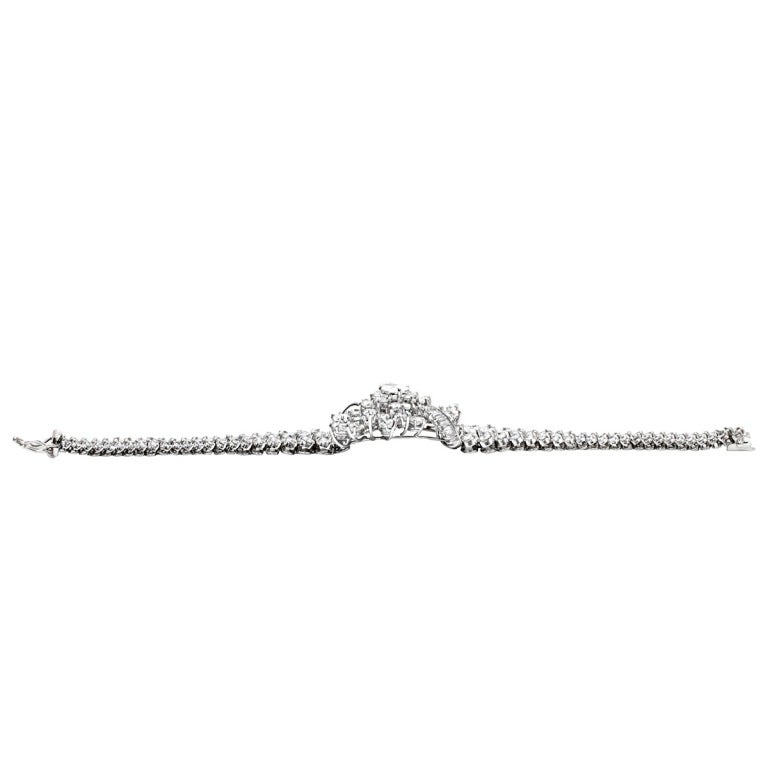 Round Cut Diamond Lady's White Gold  Bracelet For Sale