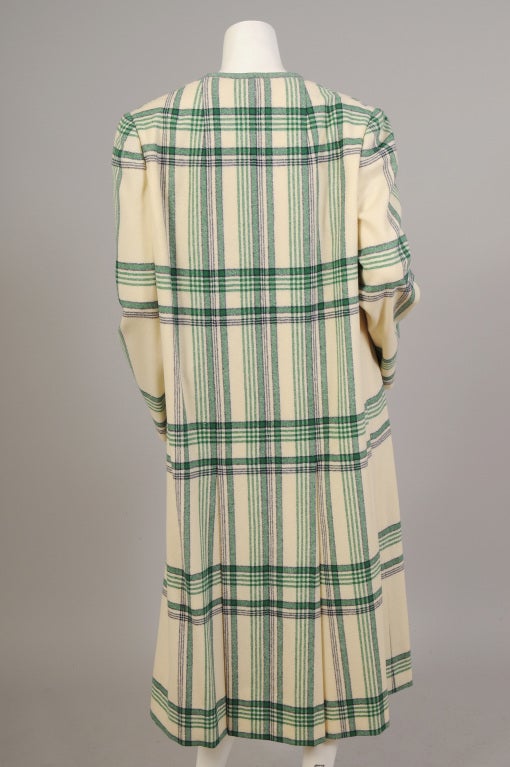 Women's Pauline Trigere Green, Cream and Black Blanket Plaid Coat