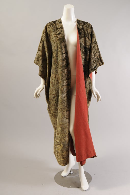 The Holy Grail for any collector of vintage clothing is a hand stenciled velvet coat from Mariano Fortuny. These rare pieces were hand made and hand decorated in Venice, and they are even harder to find than the iconic pleated Delphos dress.
This