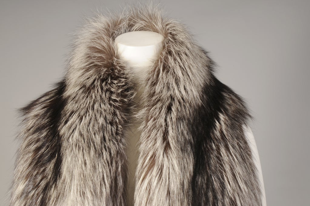 Women's Ben Kahn Silver Fox Stole