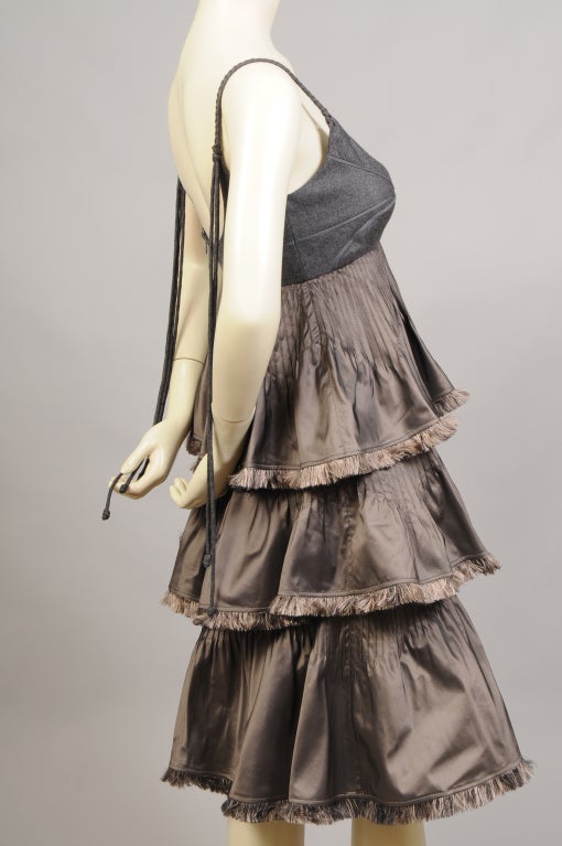 Chado Ralph Rucci Vestido con Corpiño Imperio de Seda y Lana y Chal de Seda a Juego Gris en venta