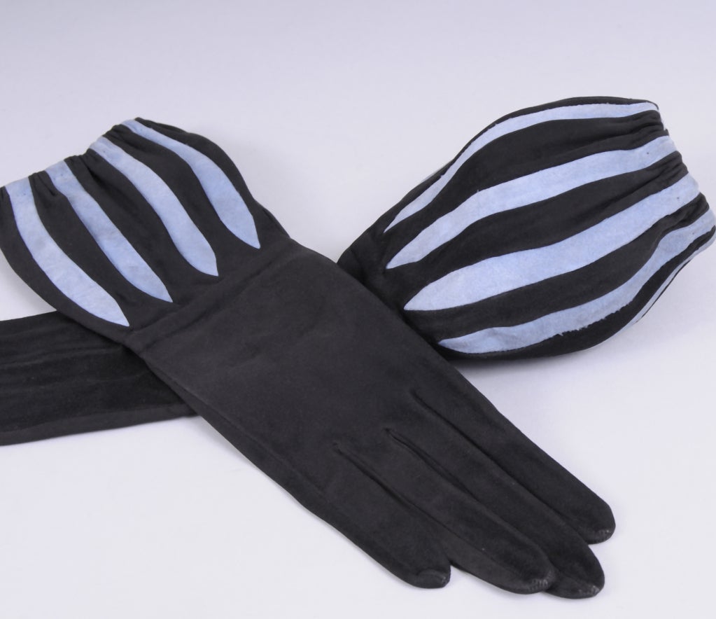 Women's Suede Gloves with Balloon Cuff 1950's Bloomingdale's