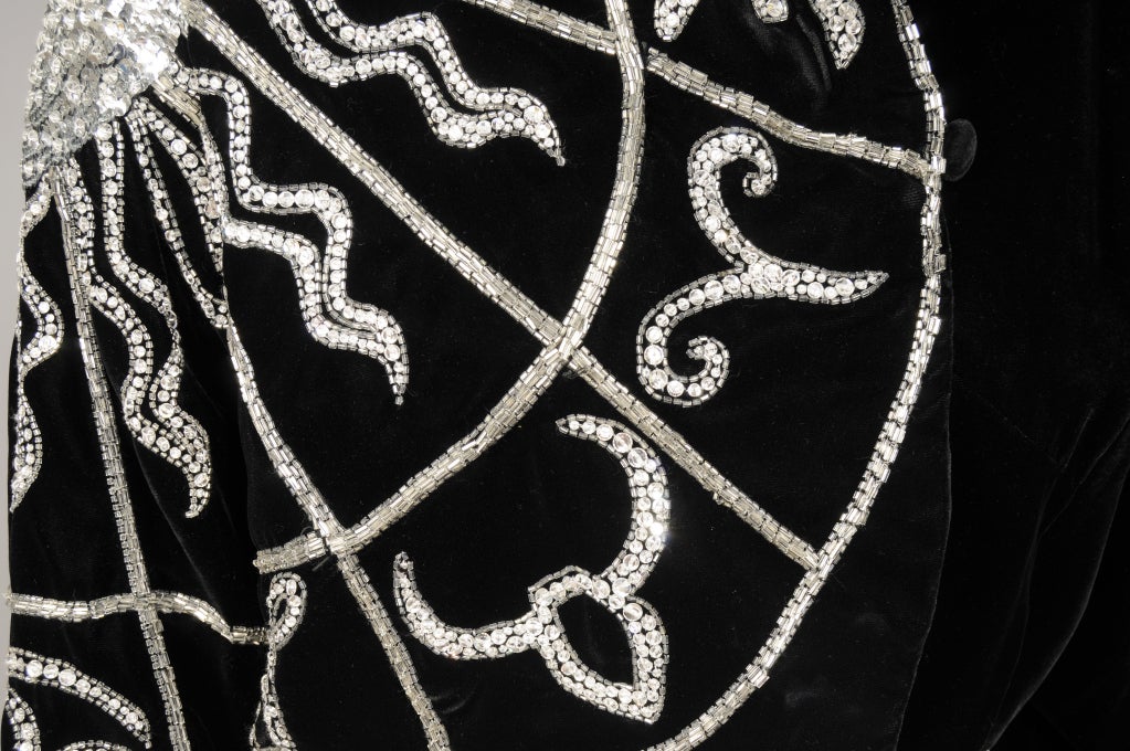 Zodiac di Bob Mackie con perline ispirato a Schiaparelli 2