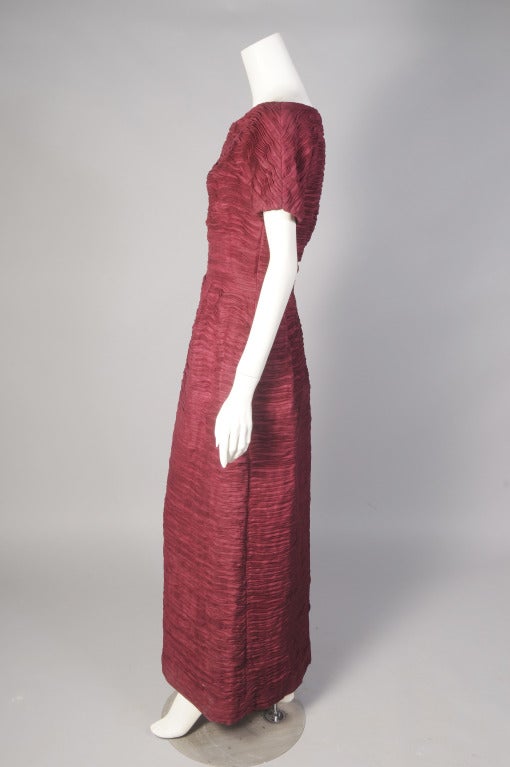 Sybil Connolly Pleated Linen Evening Dress In Excellent Condition In New Hope, PA