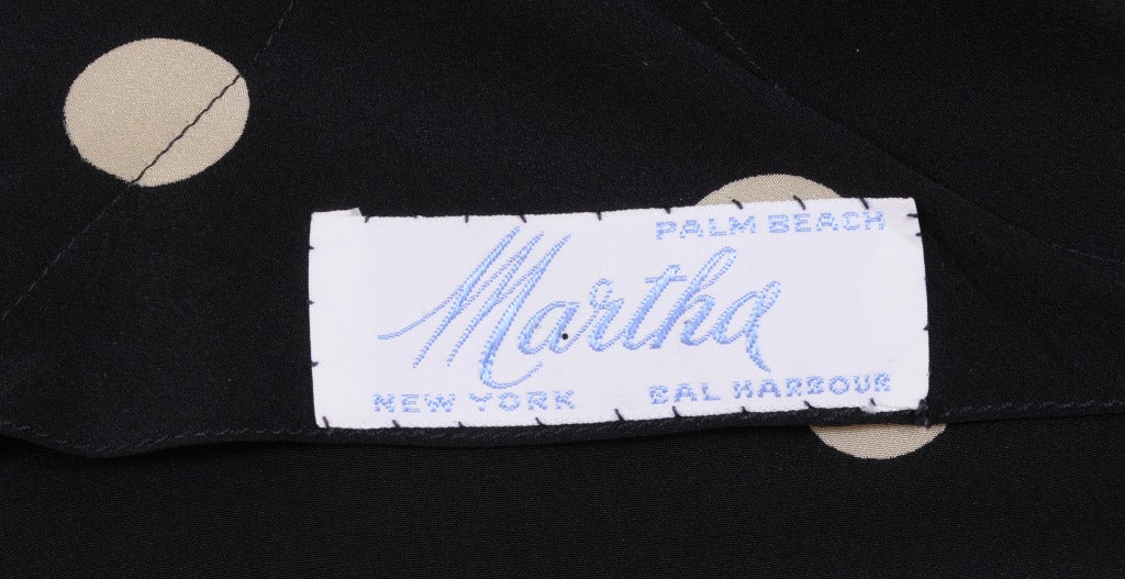 Martha, Palm Beach - Robe à pois blancs sur soie noire en vente 1