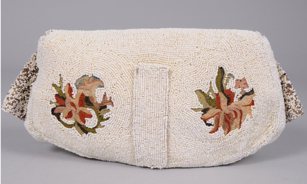 1930's French Embroidered Beaded Clutch Bag In Excellent Condition In New Hope, PA