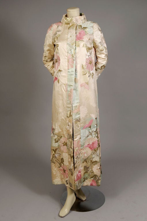 Japanese Floral Silk Evening Coat Hand Embroidered Pastel Silk and Gold Thread  1
