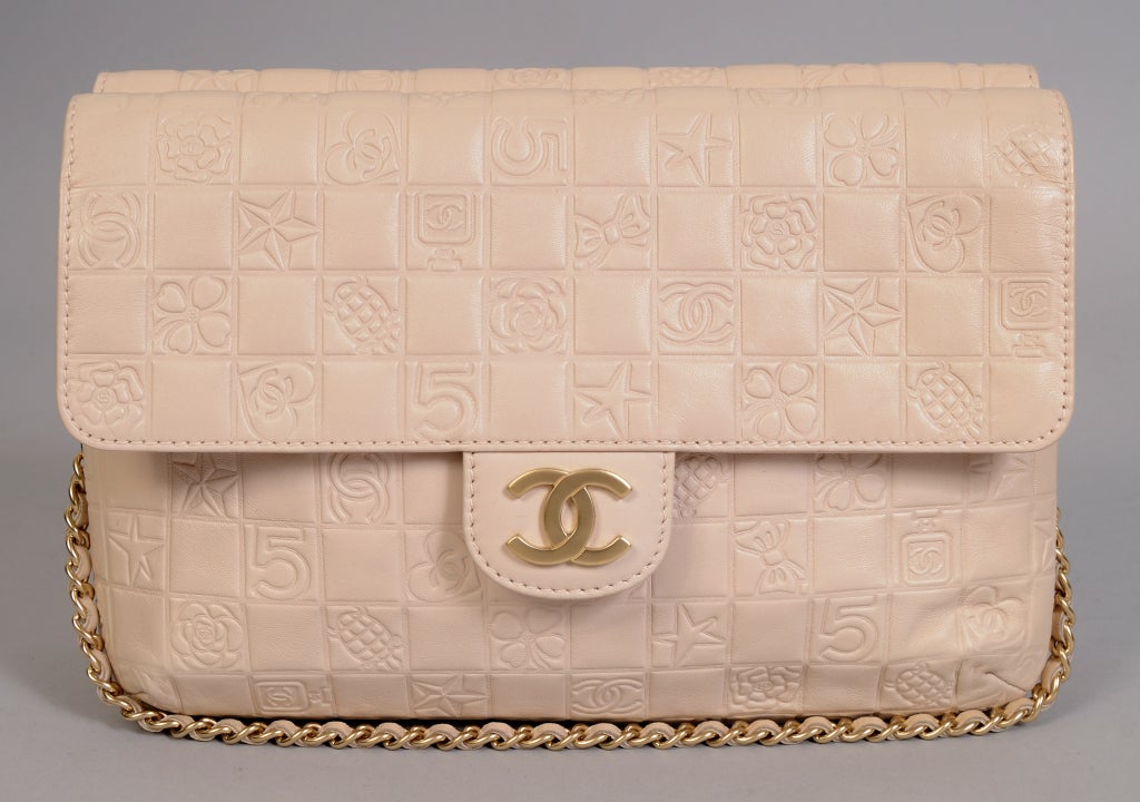 Pale Pink Iconic Chanel Logo Bag 1