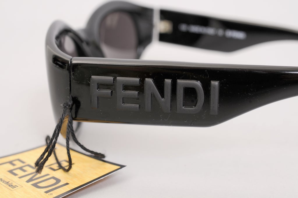 black fendi sunglasses
