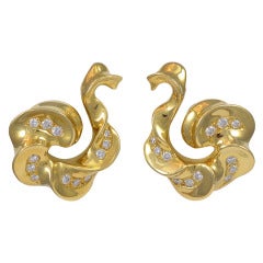 Round Diamond Gold Swan Clip Earrings