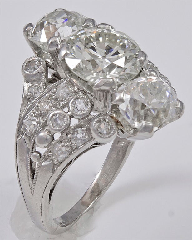 Art Deco 4.56 Carat Old European Cut Diamonds Platinum Ring In Excellent Condition In Chevy Chase, MD