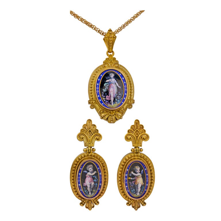 Locket and earring set gold Clearance