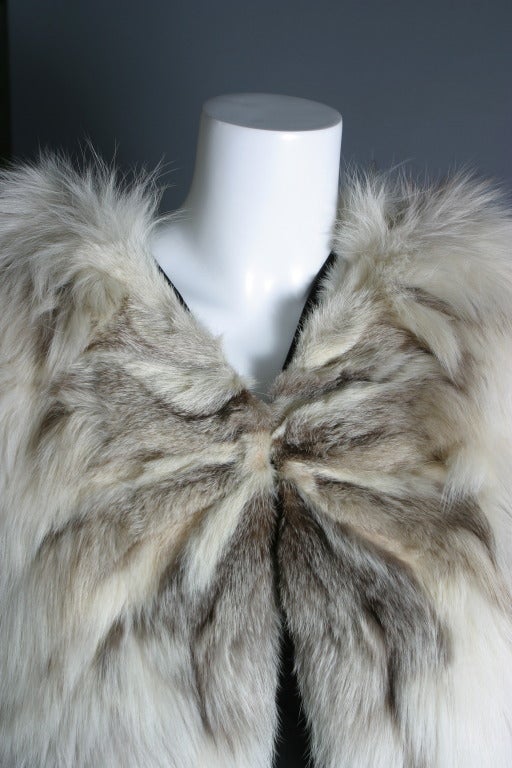 1950s French very glamorous silver fox and white satin short cape 1
