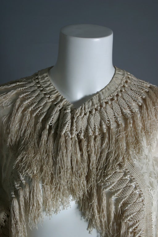 1860s French Ivory silk damask cape For Sale 2