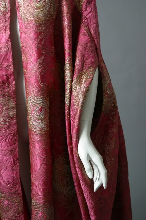 1920s Cauet Paris hot pink brocaded evening cape For Sale at 1stDibs