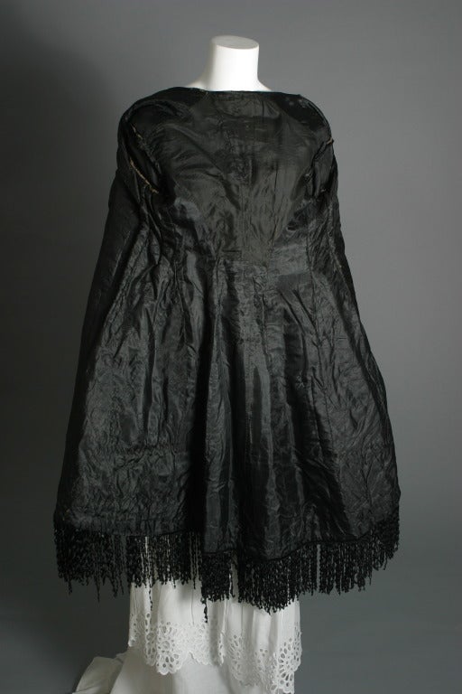 19th c. French exquisite black silk velvet embroidered mantle For Sale 6