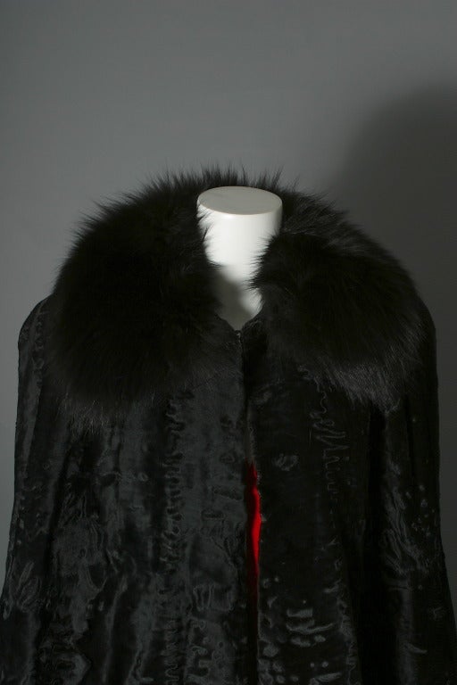 French black Breitschwanz and fox fur cape For Sale 2
