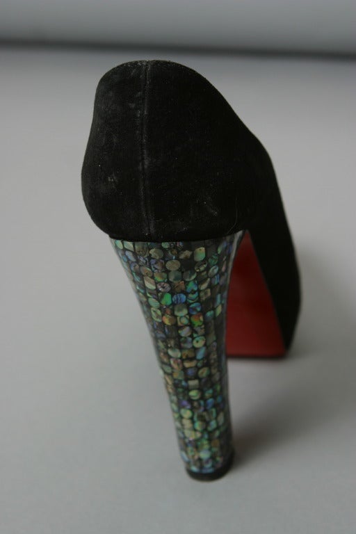 Christian LOUBOUTIN black suede and nacre heel peep toe pumps size 37 For Sale 2
