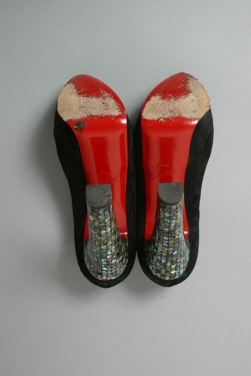 Christian LOUBOUTIN black suede and nacre heel peep toe pumps size 37 For Sale 4
