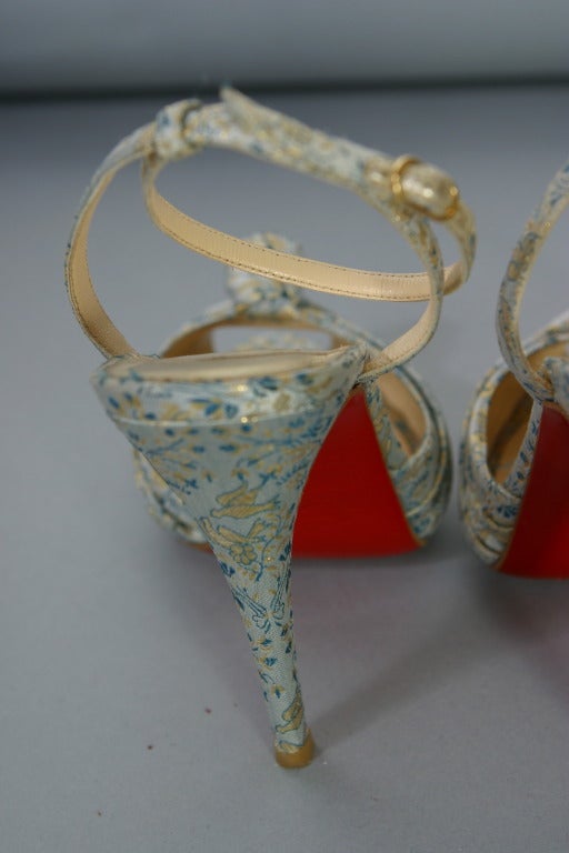 Christian LOUBOUTIN Gold  grey and blue damask evening sandals size 37 For Sale 4